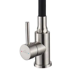 Invena Bateria zlewozmywakowa z elastyczną wylewką Silva, inox/czarna. BZ-86-043-L